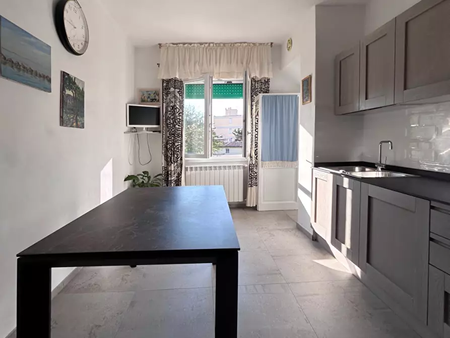 Immagine 8 di Appartamento in vendita  a Livorno