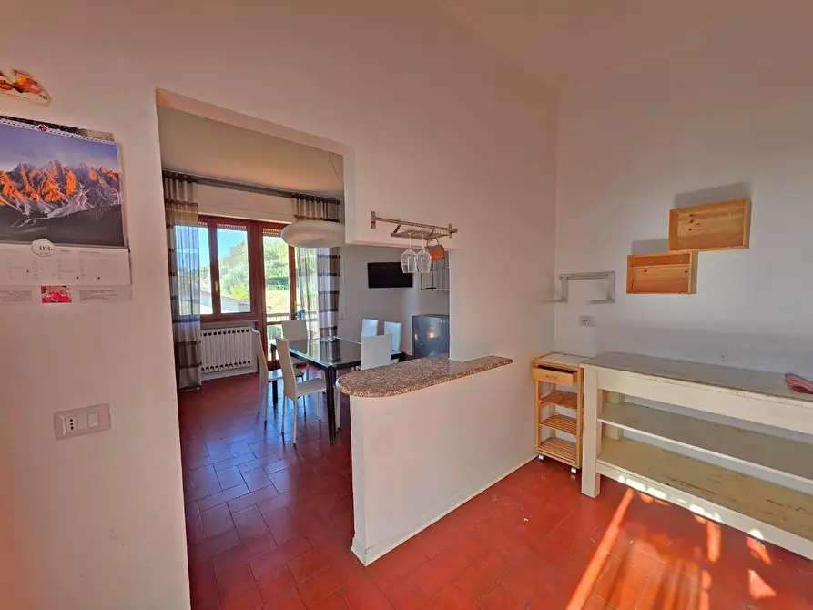 Immagine 11 di Appartamento in vendita  a Santa Maria A Monte