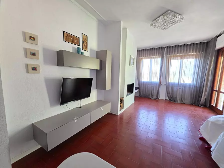 Immagine 3 di Appartamento in vendita  a Santa Maria A Monte