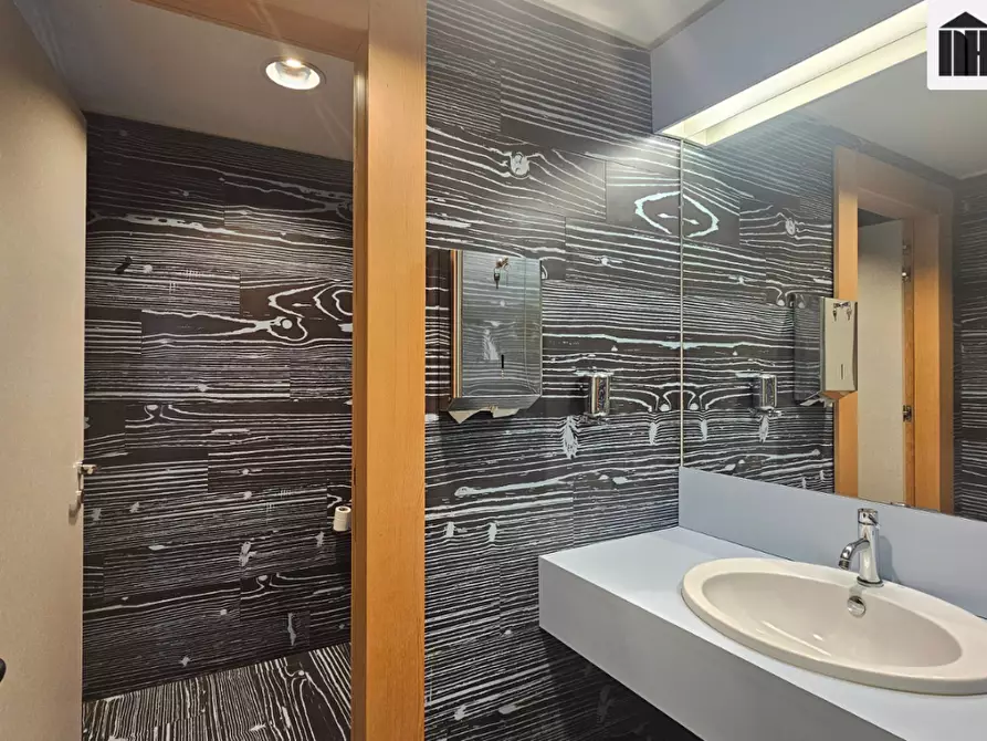 Immagine 10 di Ufficio in vendita  a Santa Croce Sull'arno