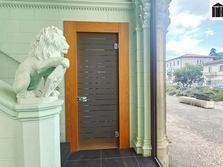 Immagine 11 di Ufficio in vendita  a Santa Croce Sull'arno