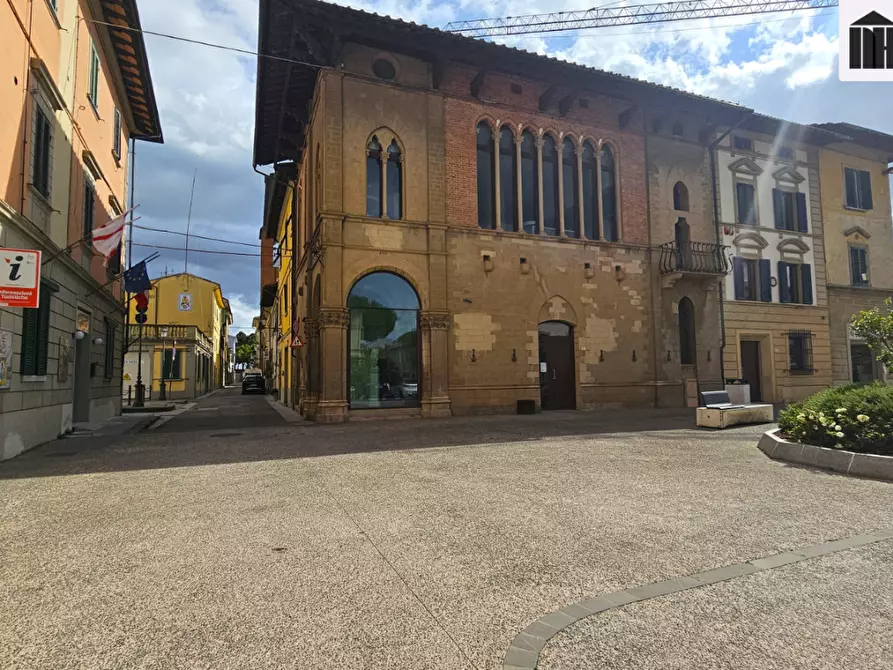 Immagine 2 di Ufficio in vendita  a Santa Croce Sull'arno