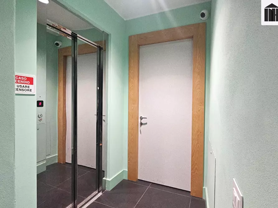 Immagine 29 di Ufficio in vendita  a Santa Croce Sull'arno