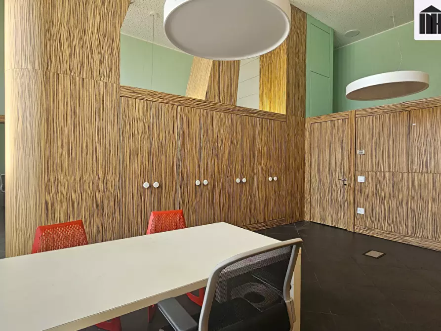 Immagine 17 di Ufficio in vendita  a Santa Croce Sull'arno