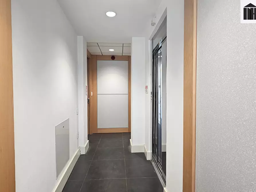 Immagine 6 di Ufficio in vendita  a Santa Croce Sull'arno