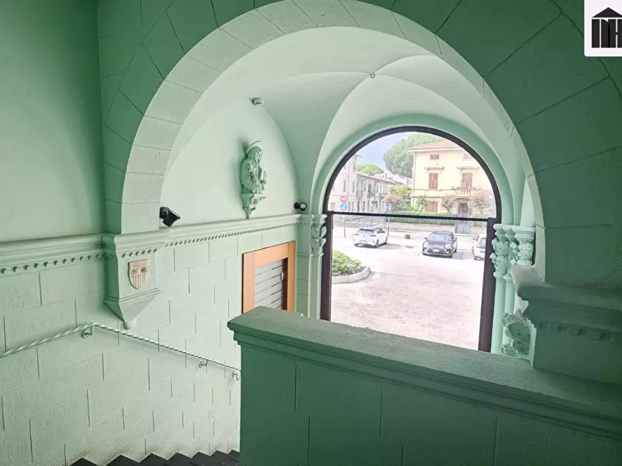 Immagine 13 di Ufficio in vendita  a Santa Croce Sull'arno