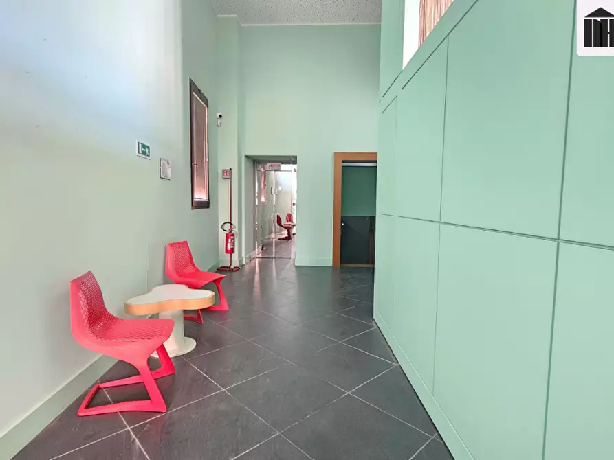 Immagine 27 di Ufficio in vendita  a Santa Croce Sull'arno