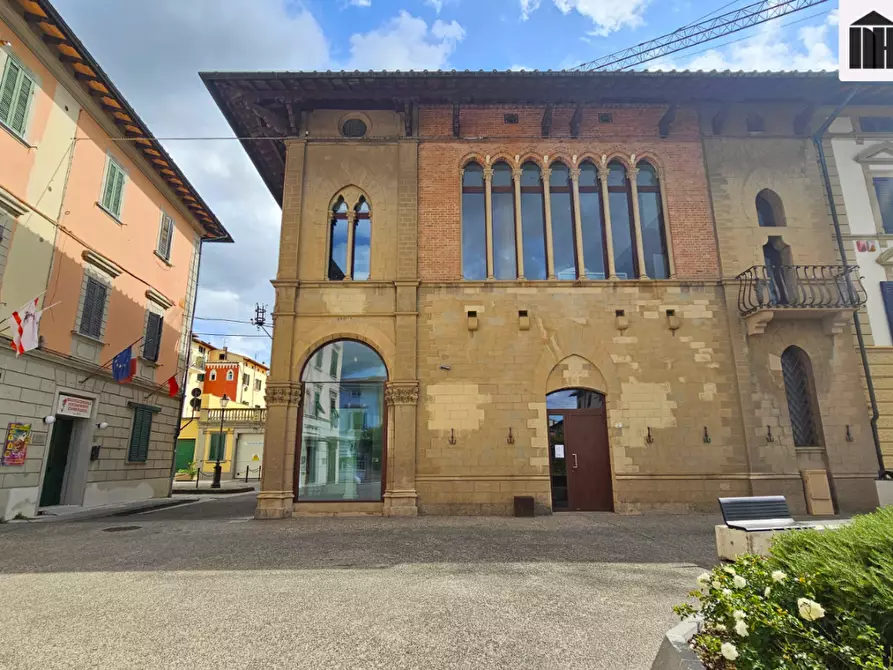 Immagine 1 di Ufficio in vendita  a Santa Croce Sull'arno