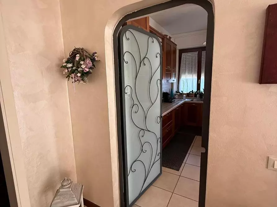 Immagine 7 di Appartamento in vendita  a Massa