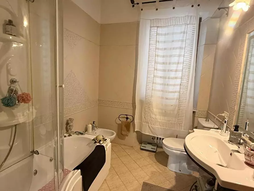 Immagine 30 di Appartamento in vendita  a Massa