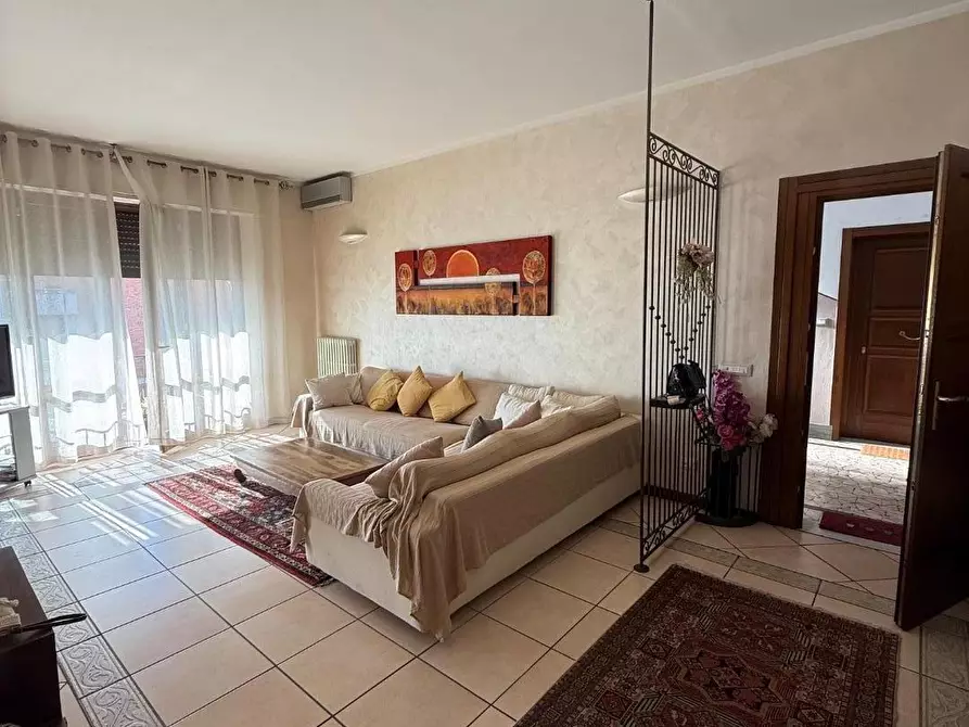 Immagine 21 di Appartamento in vendita  a Massa