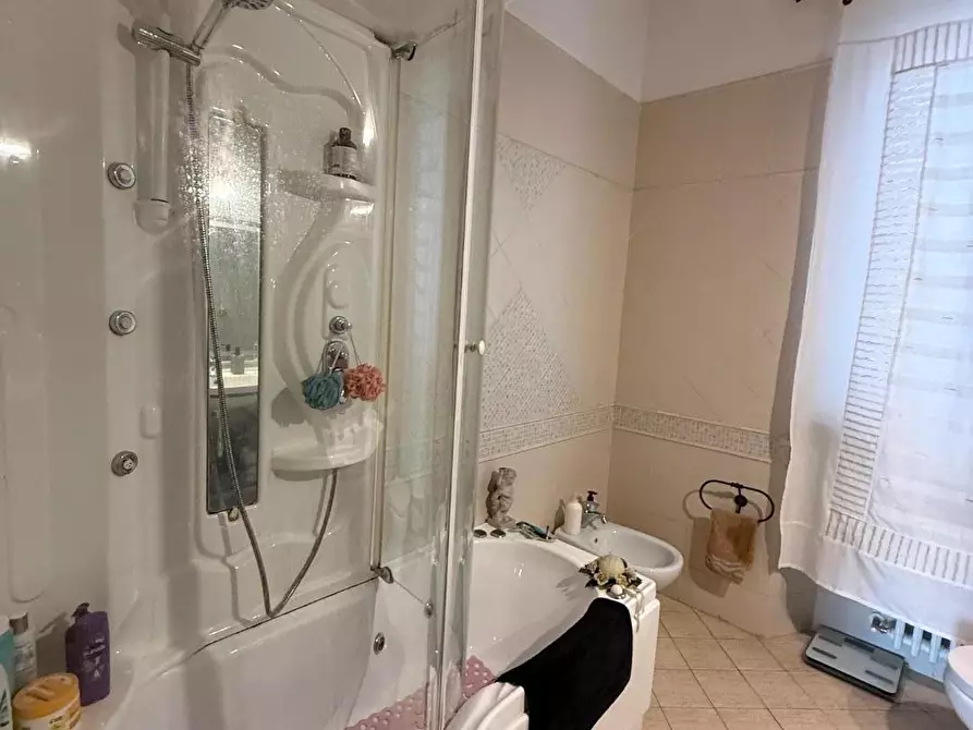 Immagine 31 di Appartamento in vendita  a Massa