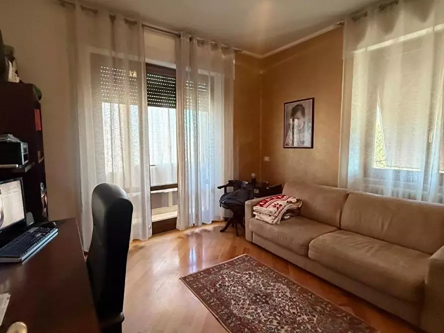 Immagine 23 di Appartamento in vendita  a Massa