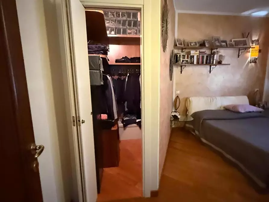 Immagine 34 di Appartamento in vendita  a Massa