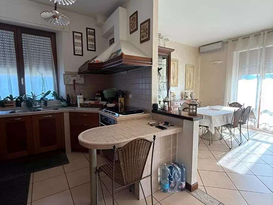Immagine 43 di Appartamento in vendita  a Massa
