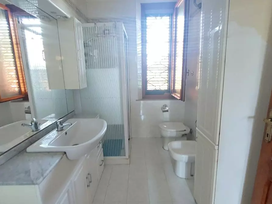 Immagine 13 di Casa bifamiliare in vendita  a Pontedera