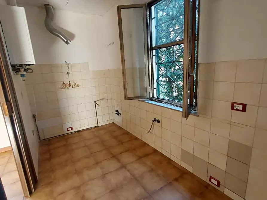 Immagine 7 di Casa bifamiliare in vendita  a Pontedera