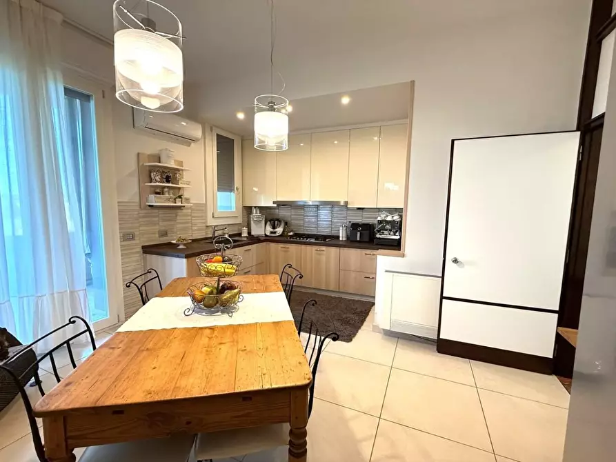 Immagine 10 di Appartamento in vendita  a Gambassi Terme