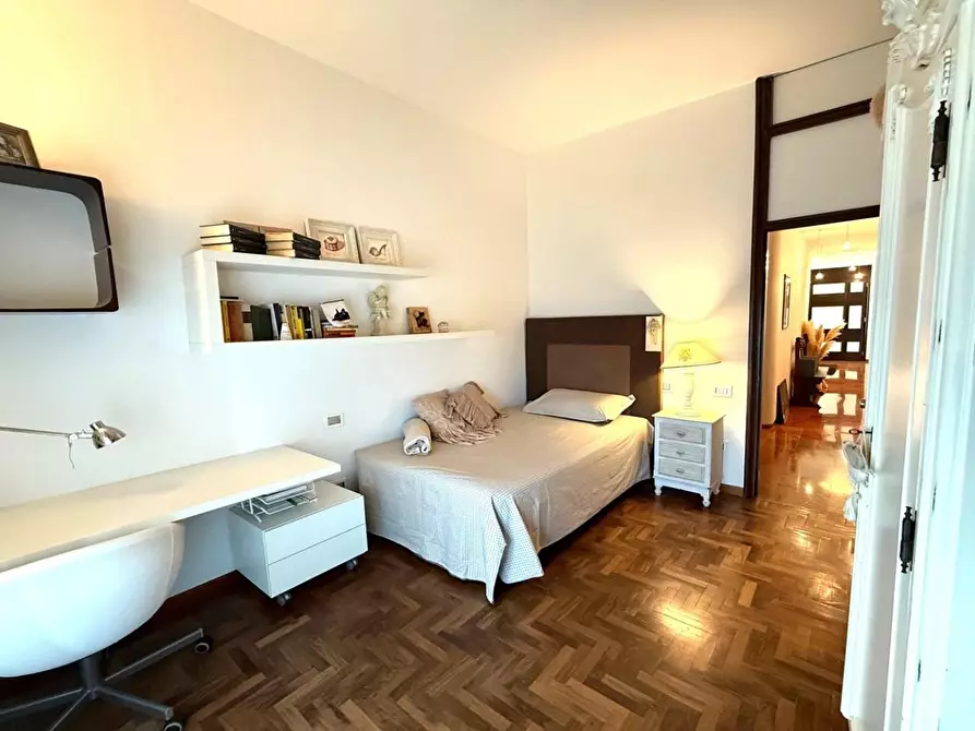 Immagine 13 di Appartamento in vendita  a Gambassi Terme