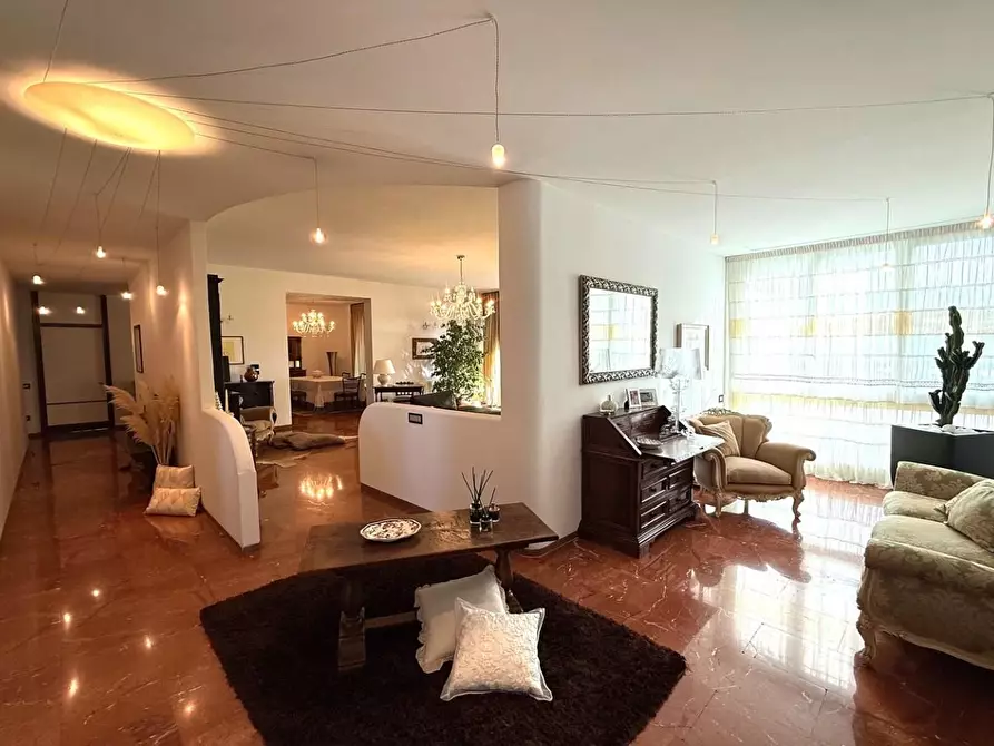 Immagine 1 di Appartamento in vendita  a Gambassi Terme