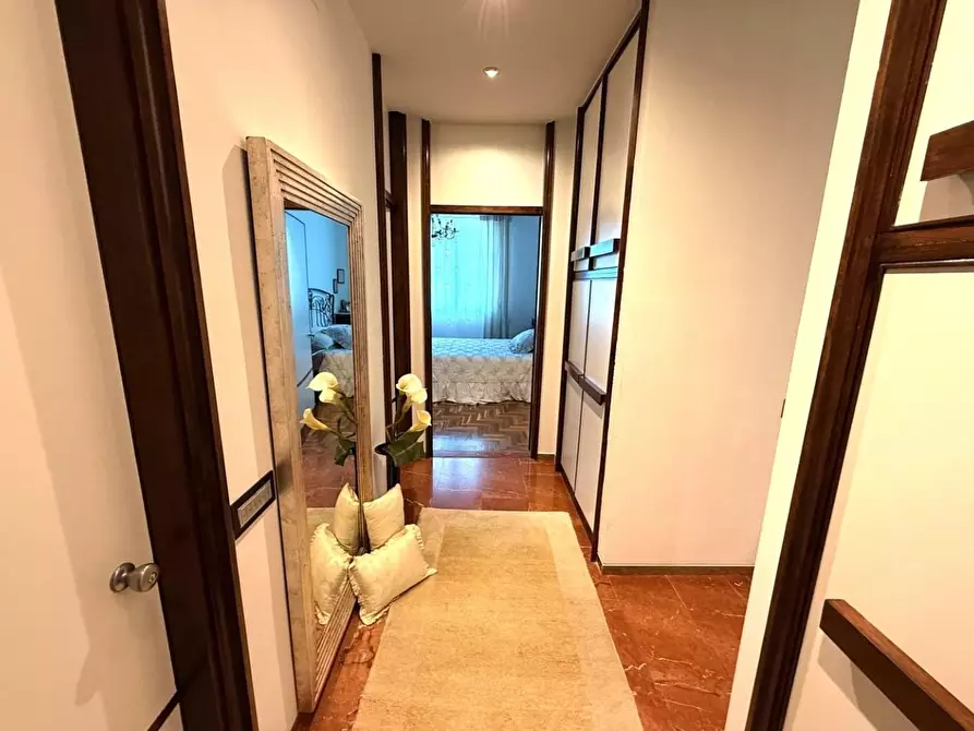 Immagine 11 di Appartamento in vendita  a Gambassi Terme