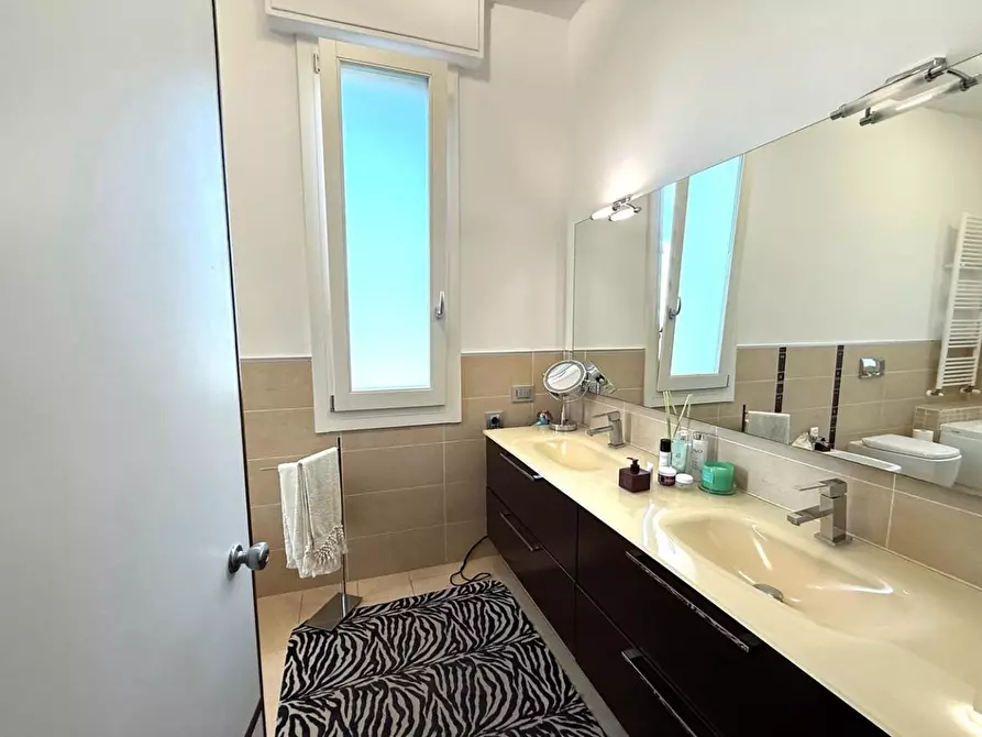 Immagine 15 di Appartamento in vendita  a Gambassi Terme