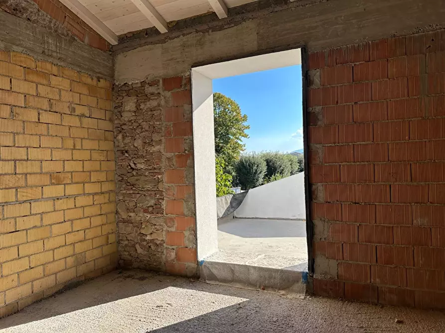 Immagine 8 di Casa bifamiliare in vendita  a Capannori