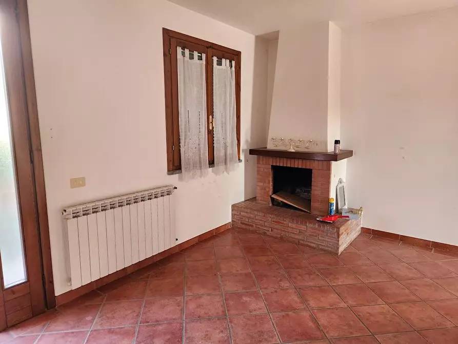 Immagine 2 di Villetta a schiera in affitto  a Santa Maria A Monte