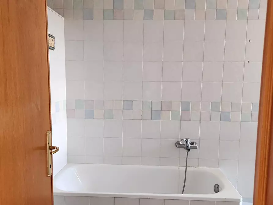 Immagine 14 di Villetta a schiera in affitto  a Santa Maria A Monte