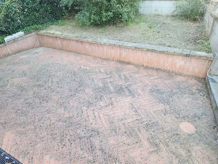 Immagine 25 di Villetta a schiera in affitto  a Santa Maria A Monte