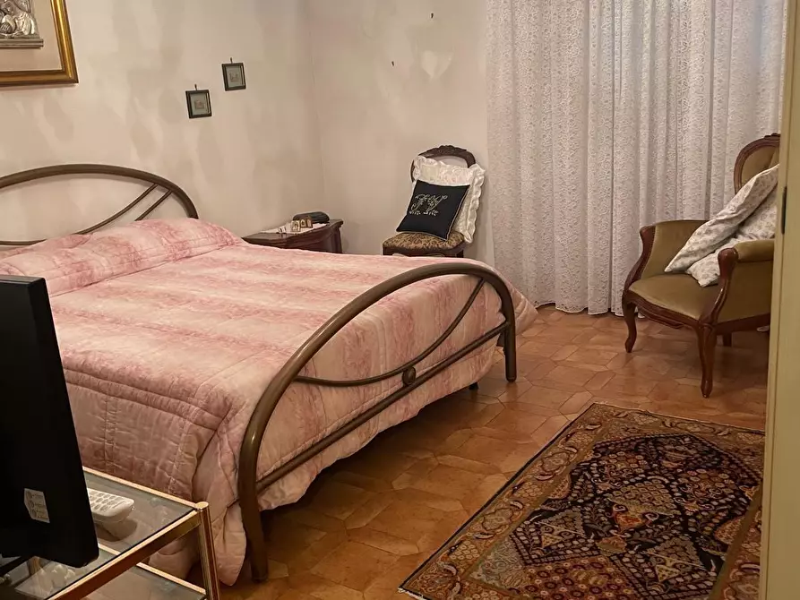 Immagine 6 di Appartamento in vendita  a Carrara