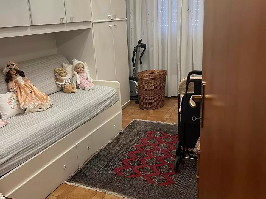 Immagine 4 di Appartamento in vendita  a Carrara