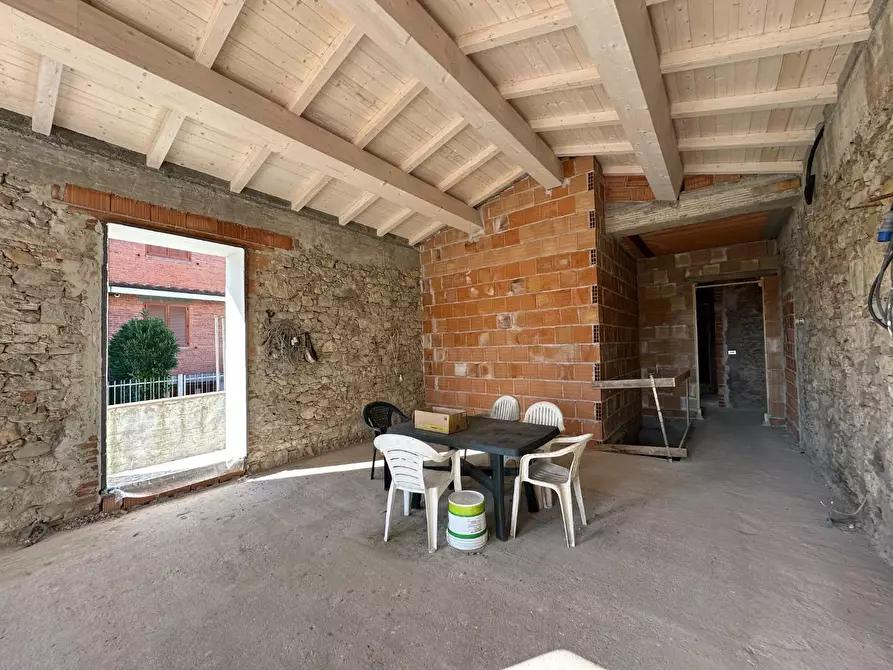 Immagine 7 di Casa bifamiliare in vendita  a Capannori