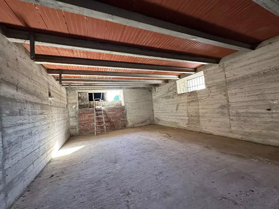 Immagine 13 di Casa bifamiliare in vendita  a Capannori