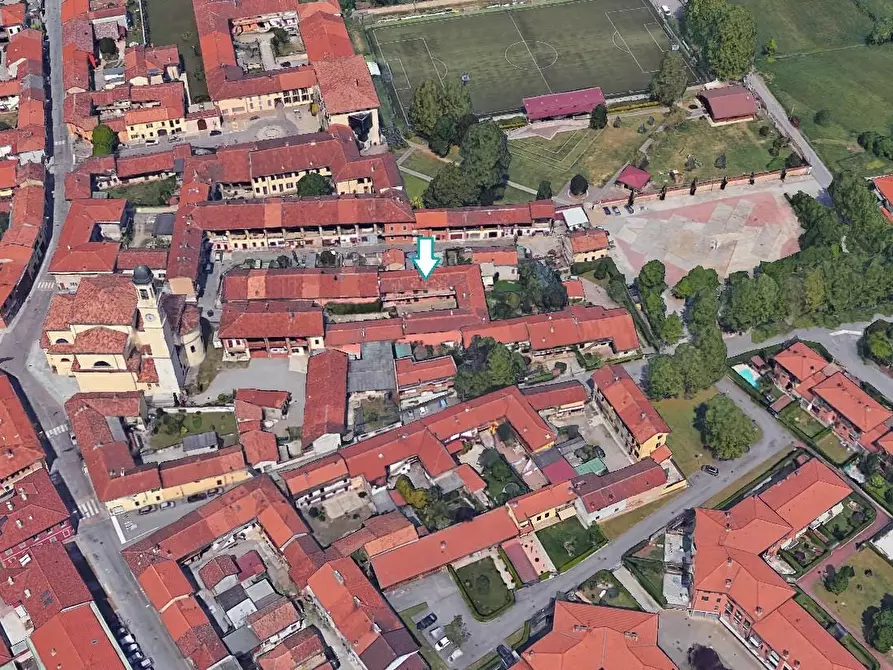 Immagine 2 di Appartamento in vendita  a Robecchetto Con Induno