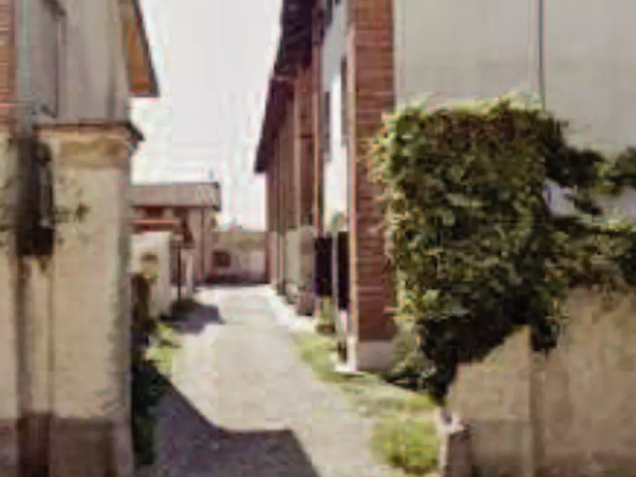 Immagine 6 di Appartamento in vendita  a Robecchetto Con Induno