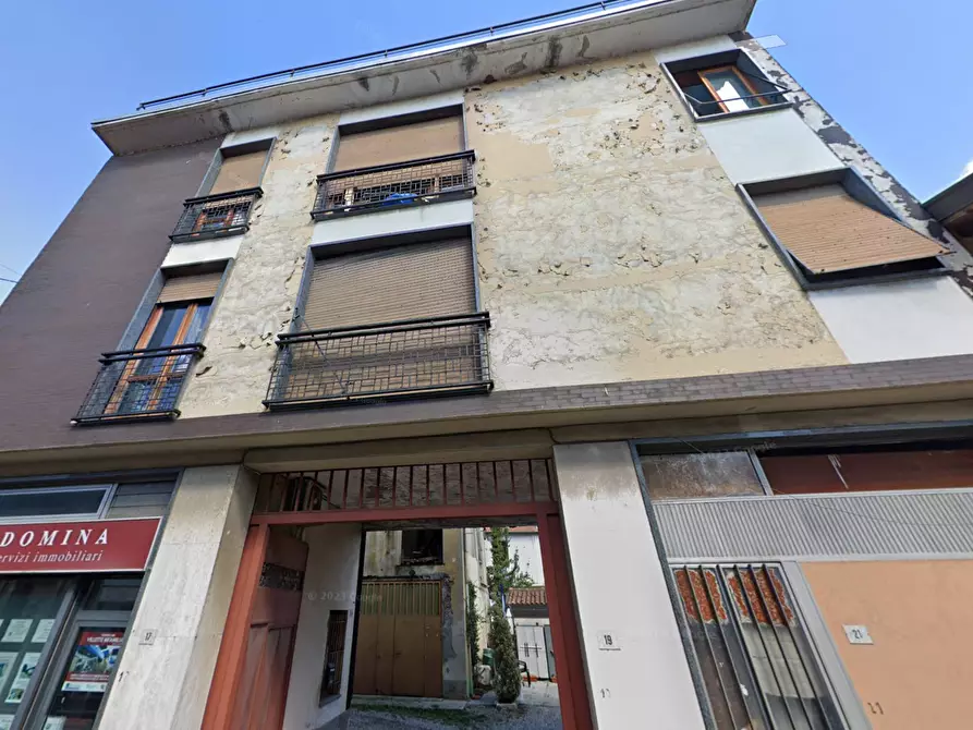 Immagine 4 di Appartamento in vendita  a Robecchetto Con Induno