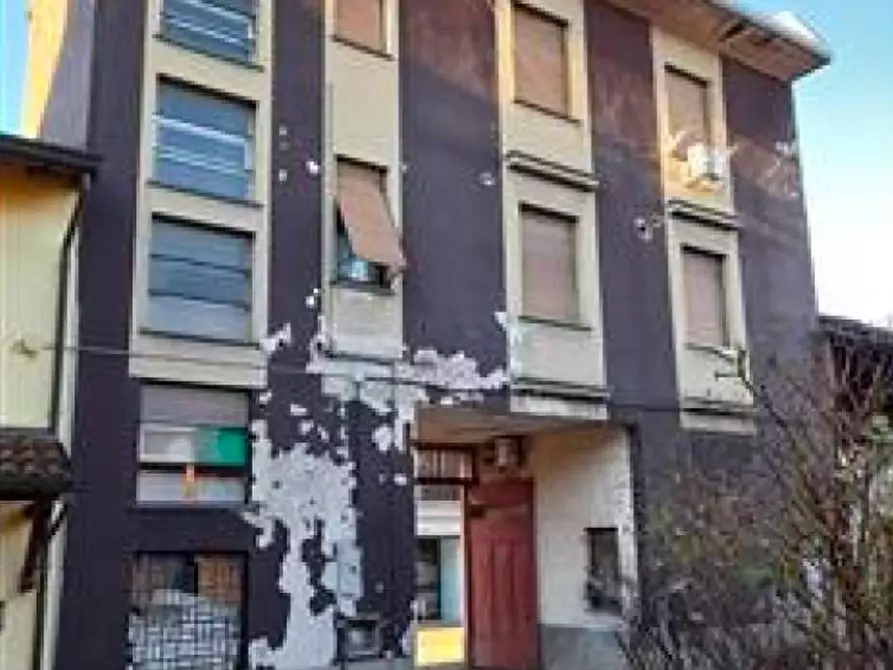 Immagine 9 di Appartamento in vendita  a Robecchetto Con Induno