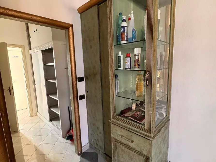 Immagine 4 di Locale commerciale in affitto  a Ponsacco