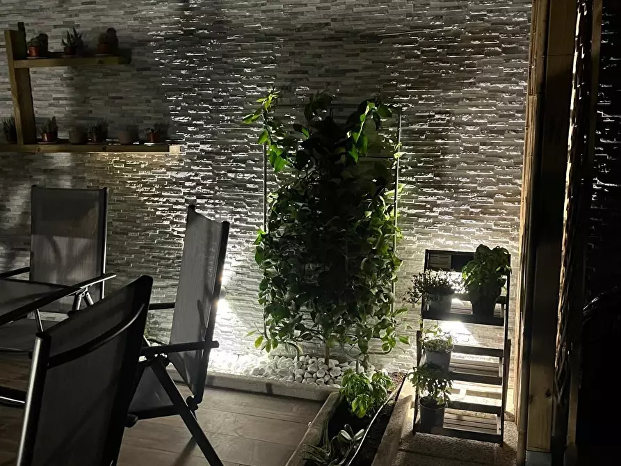 Immagine 1 di Appartamento in vendita  a Viareggio