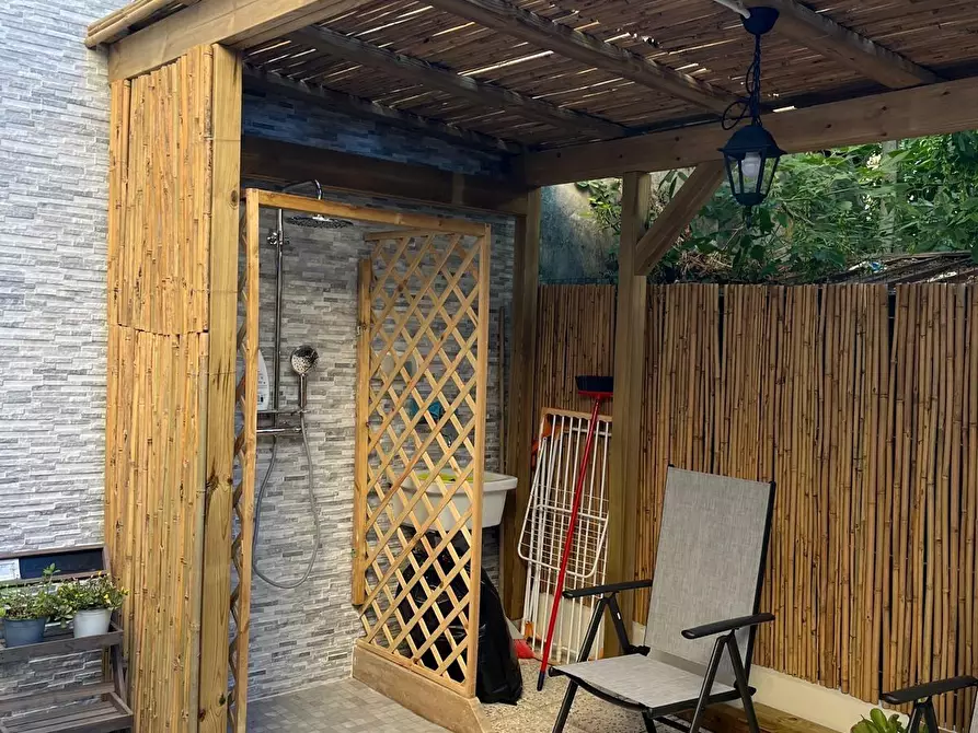 Immagine 29 di Appartamento in vendita  a Viareggio