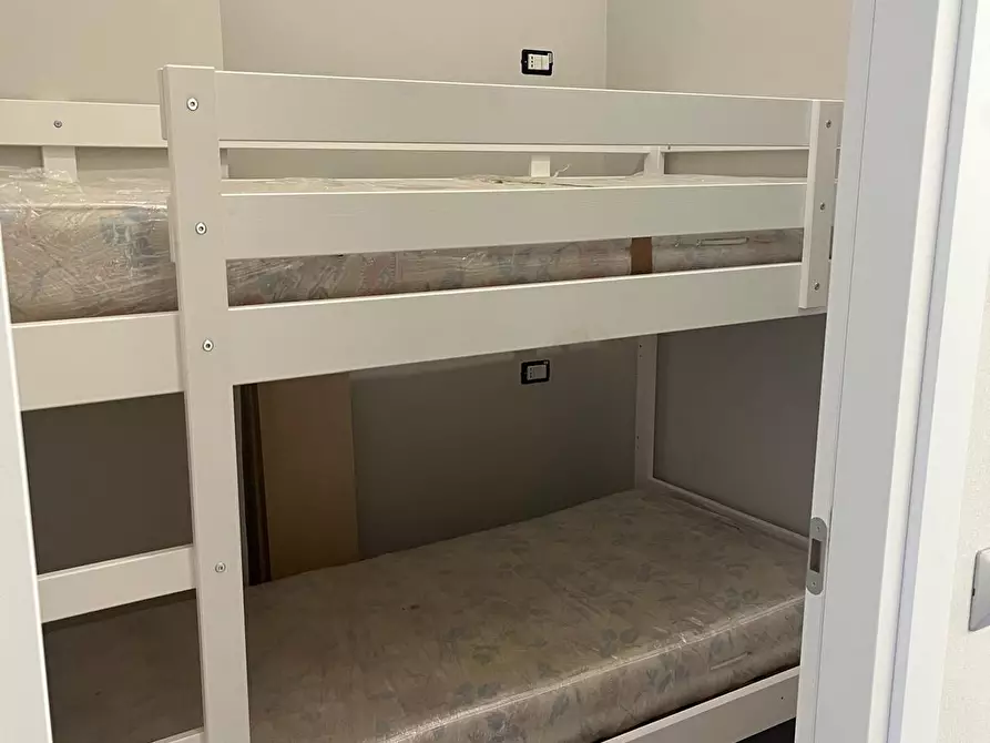 Immagine 7 di Appartamento in vendita  a Viareggio