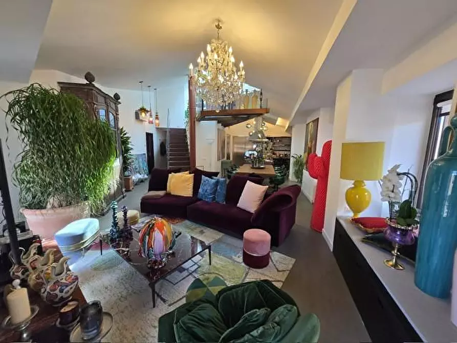 Immagine 4 di Appartamento in vendita  a Siena