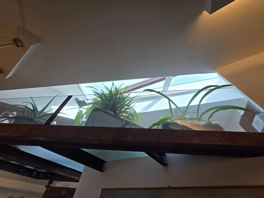 Immagine 22 di Appartamento in vendita  a Siena