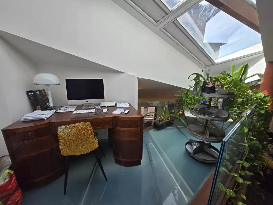 Immagine 34 di Appartamento in vendita  a Siena