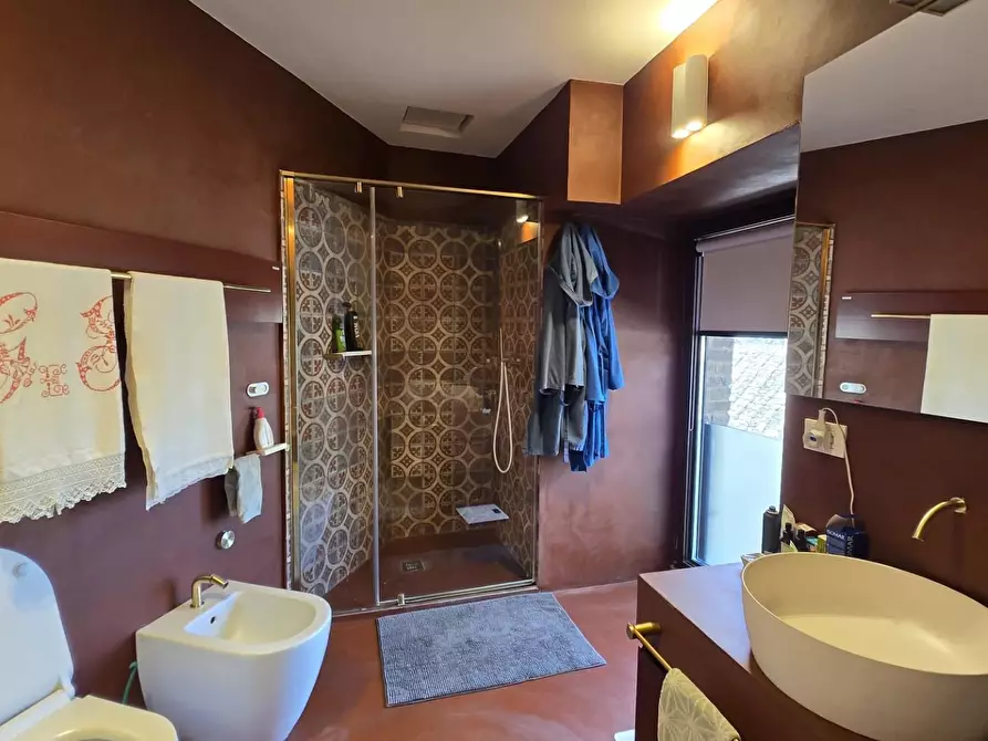 Immagine 17 di Appartamento in vendita  a Siena