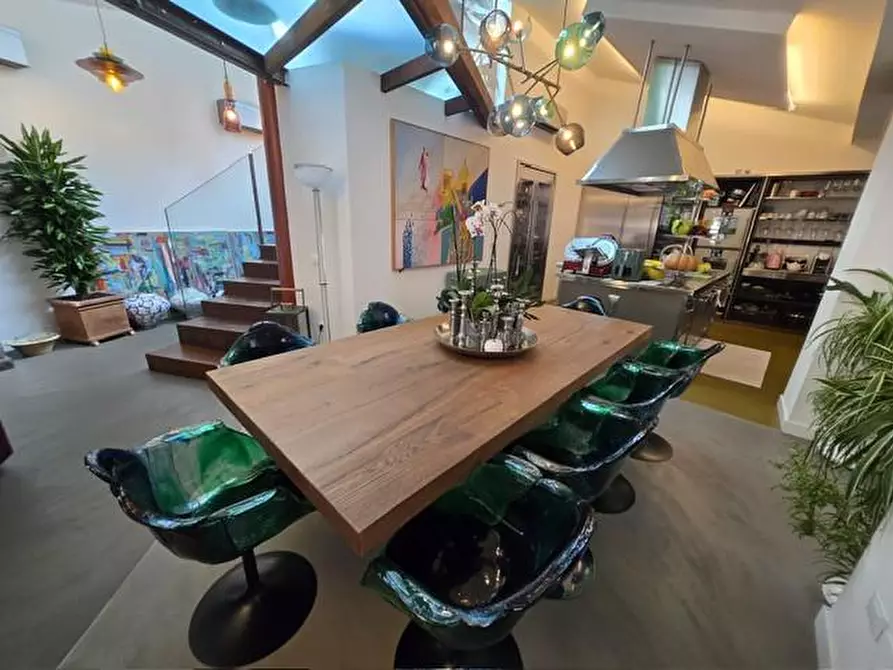 Immagine 1 di Appartamento in vendita  a Siena