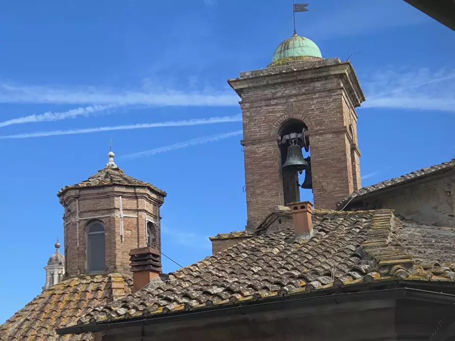 Immagine 23 di Appartamento in vendita  a Siena