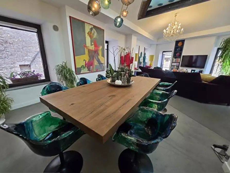 Immagine 15 di Appartamento in vendita  a Siena