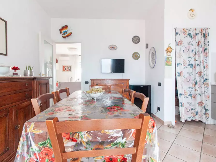 Immagine 11 di Appartamento in vendita  a Pisa